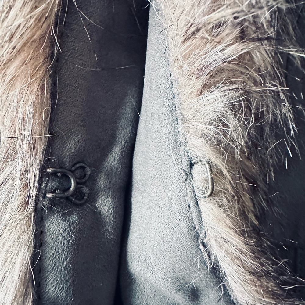 Faux Fur Trim Green Sleeveless Jacket Vest - Picture 6 of 10